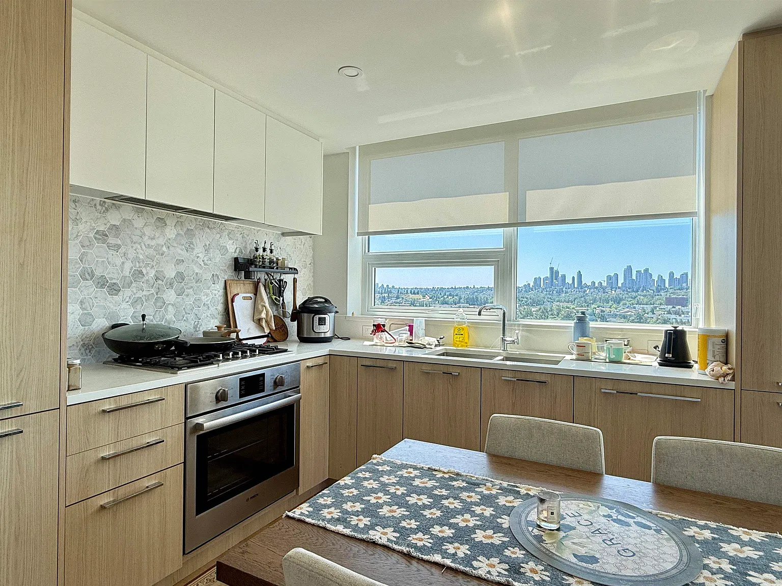 2 bed, 875 sqft, $2,900 — Photo 4