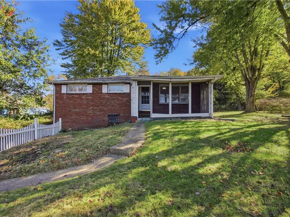 222 Bellbridge Rd, Elizabeth, PA 15037