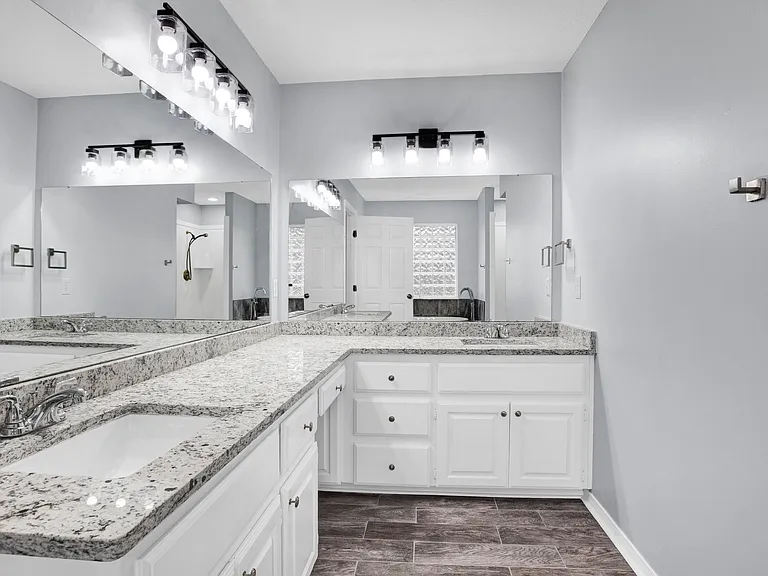 3401 Kinross Dr — Photo 23