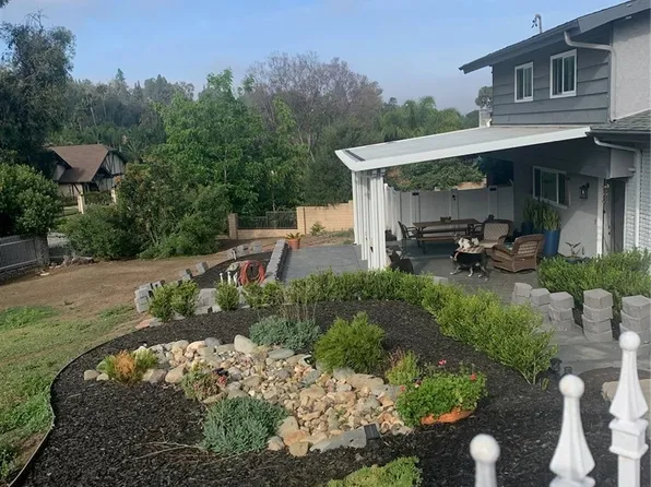 444 S Country Hill Rd, Anaheim, CA 92808