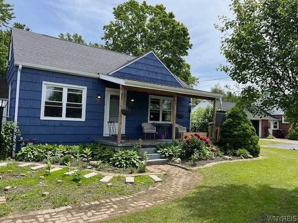 4741 Abbott Rd, Orchard Park, NY 14127