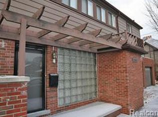 17021 E Jefferson Ave, Grosse Pointe, MI 48230