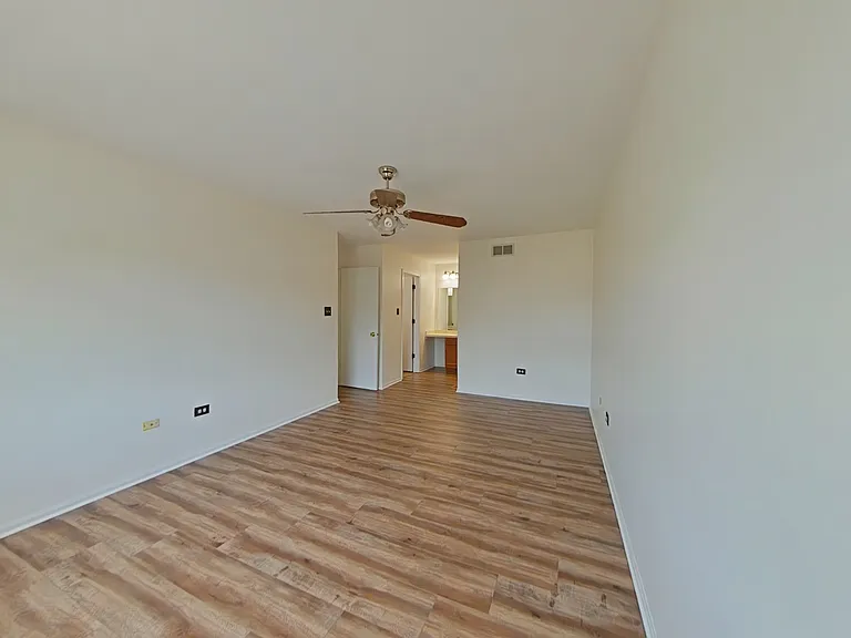 3524 Willowview Ct — Photo 10