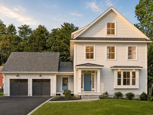 6 Plant St, Newburyport, MA 01950
