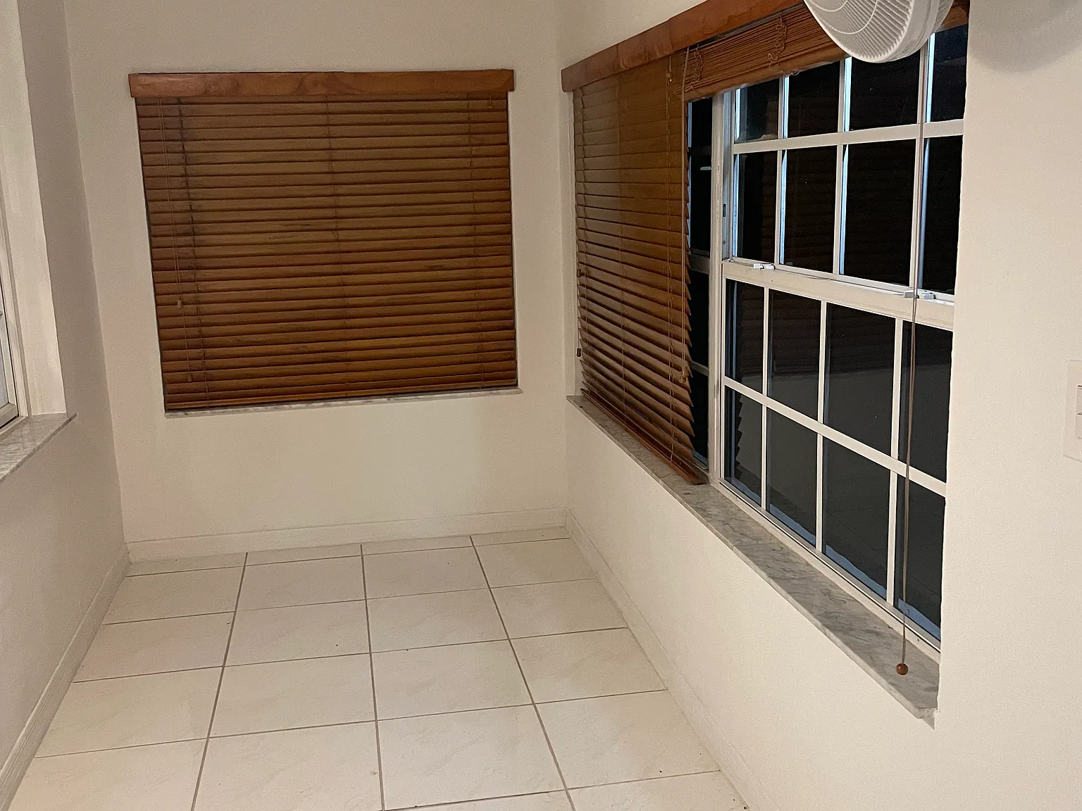 4 bed, 1900 sqft, $4,200 — Photo 2