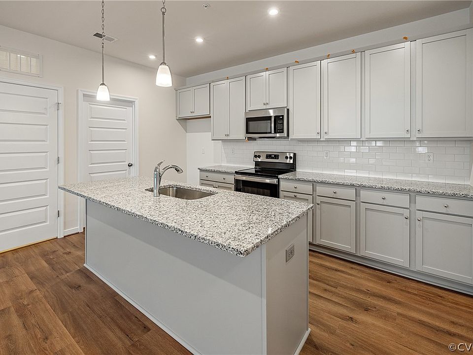 1st image of 12109 Oxford Landing Dr #103