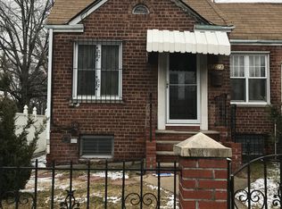 6115 164th St, Flushing, NY 11365