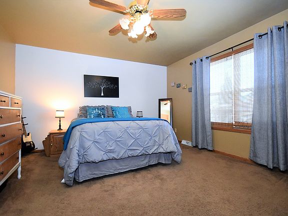 3rd image of 1167 Saint Kilian Pkwy