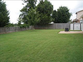 2nd image of 215 Oakland Hills Dr