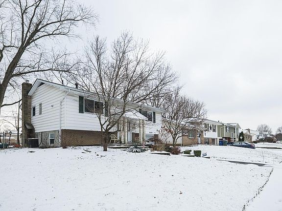 4th image of 6639 Carriage Ln