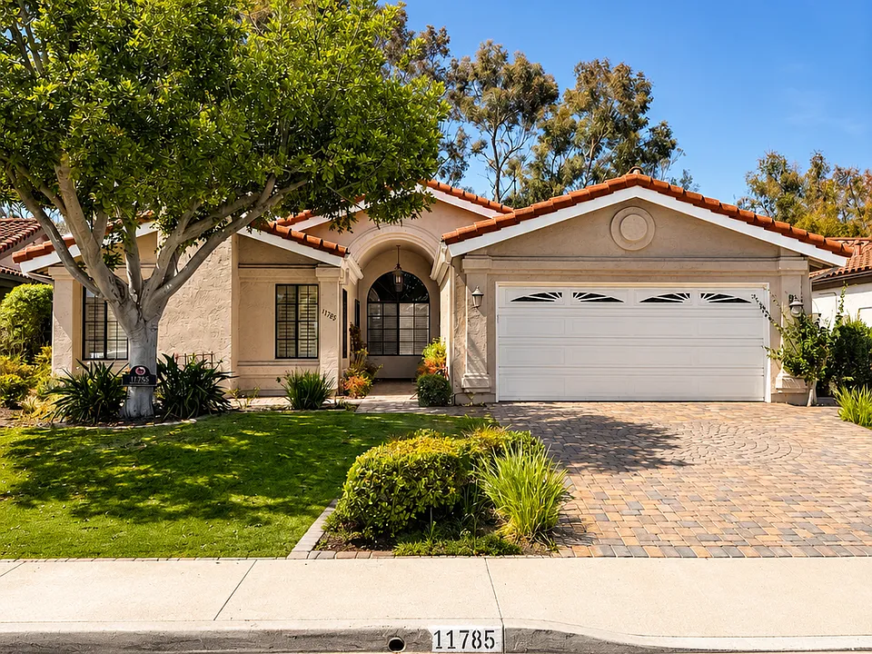 11785 Avenida Sivrita