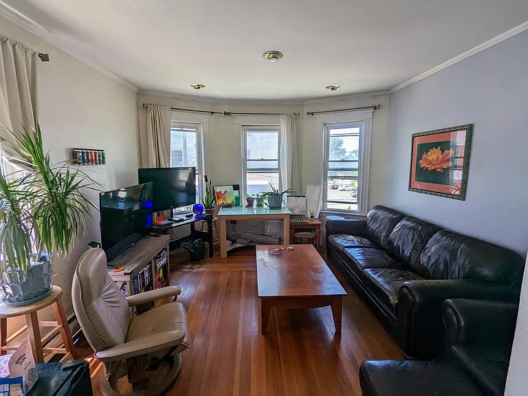 92 Medford St #3 — Photo 4