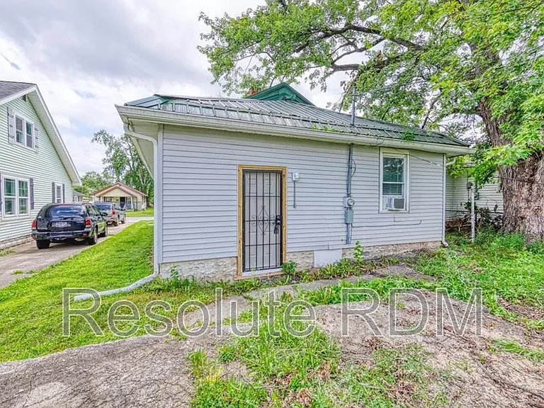 1308 E Taylor St — Photo 29