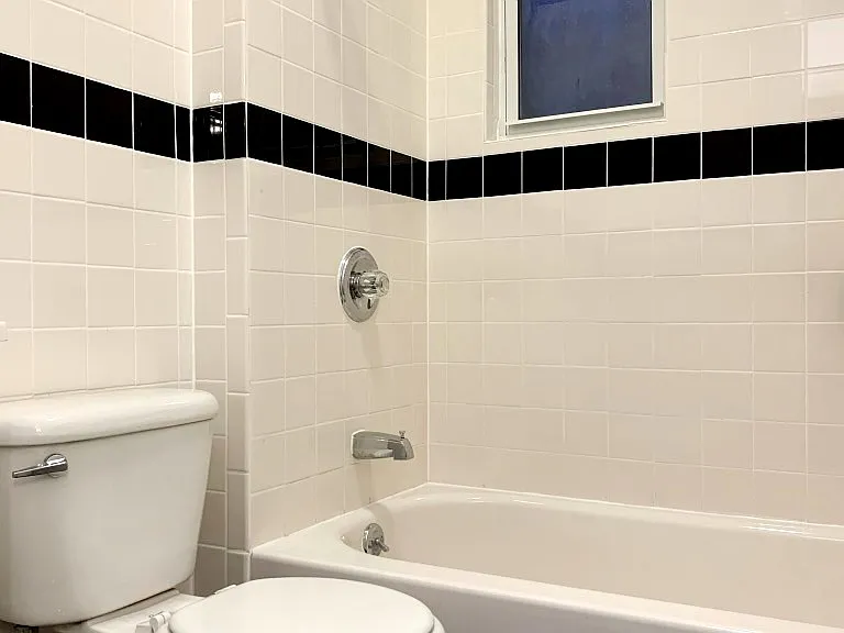 2540 Steinway St #2F — Photo 6
