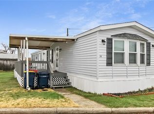 25 Debra Dr, Portsmouth, RI 02871