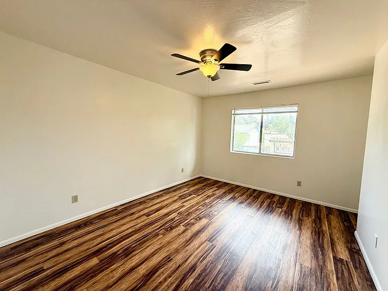 707 Lincoln Ave — Photo 9