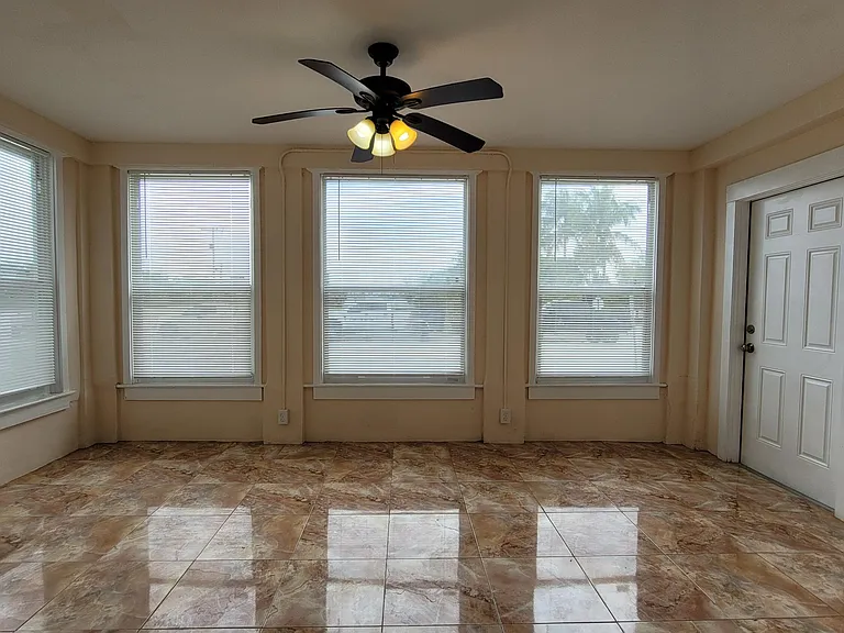 5701 N Flagler Dr — Photo 8