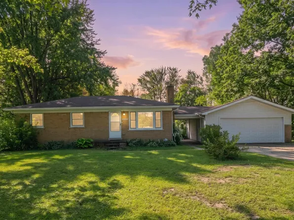 47062 Sugarbush Rd, Chesterfield, MI 48047