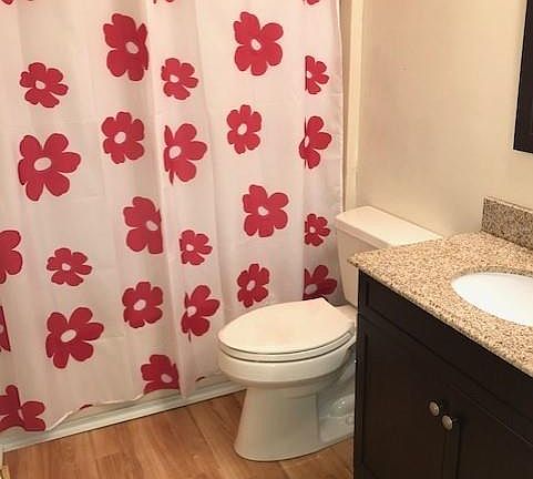 4th image of 32 Moore Ln APT 18