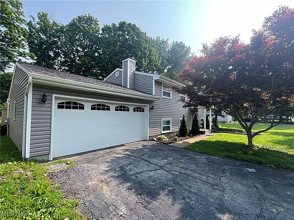 2nd image of 3116 Malibu Dr SW