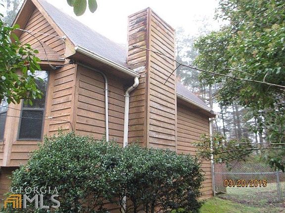 2nd image of 3011 Oak Mont Dr