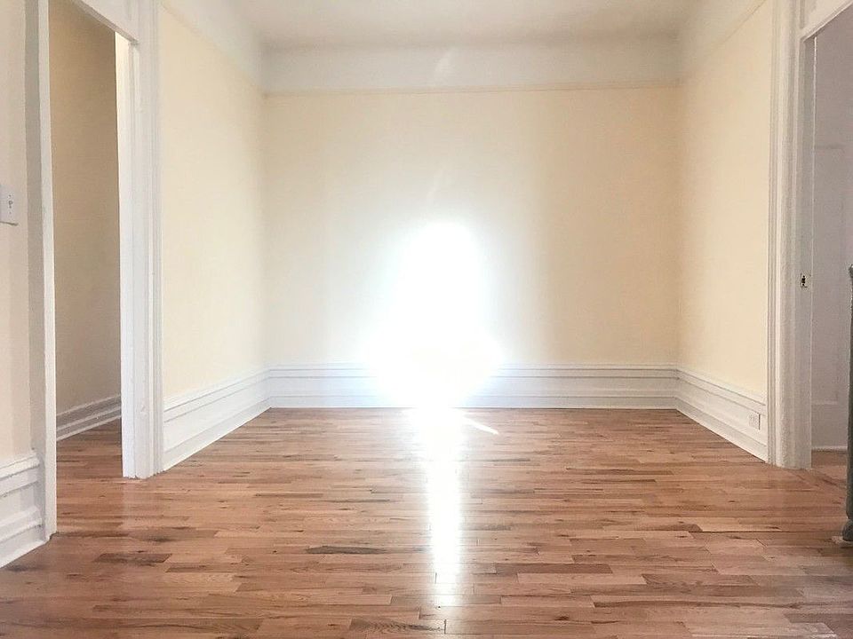 2nd image of 371 Wadsworth Ave APT 45
