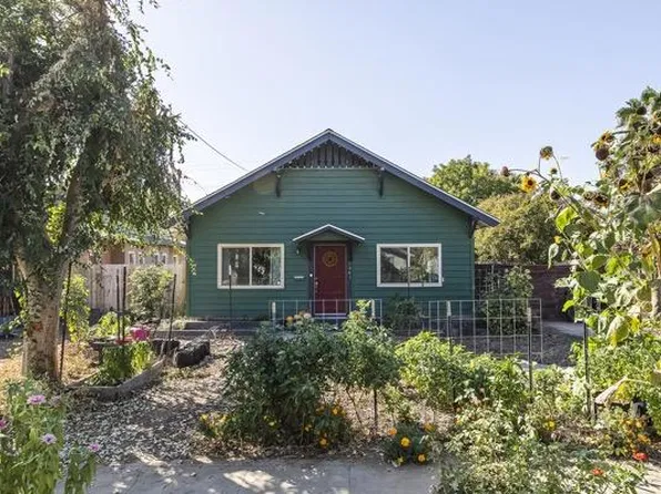 1301 N Roosevelt Ave, Fresno, CA 93728