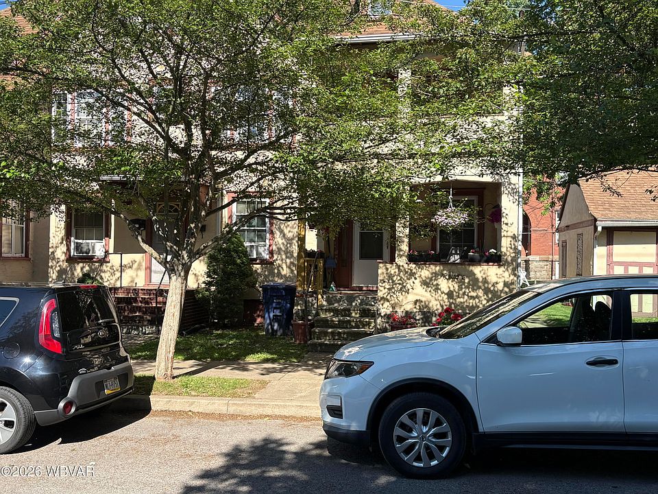 2nd image of 654 2nd Ave