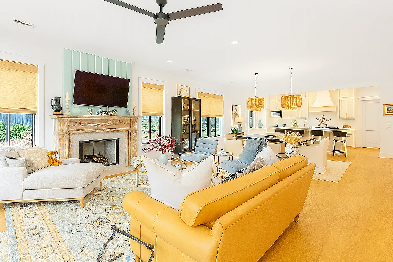 4 bed, 2722 sqft, $8,000 — Photo 1
