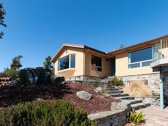 3rd image of 3887 Suncrest Ave