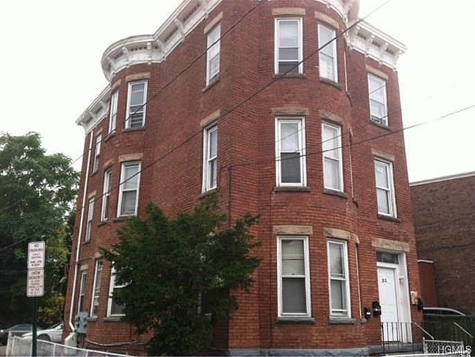 1st image of 83 Benkard Ave
