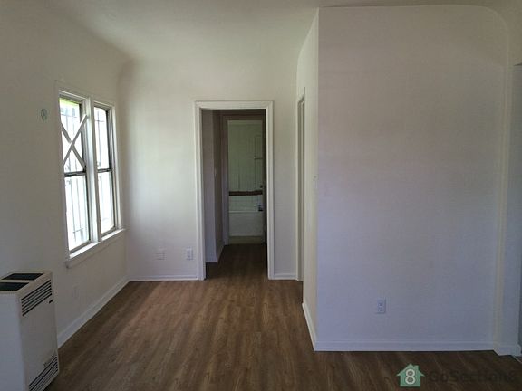 2nd image of 6204 S Halldale Ave