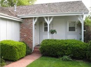 10162 Edelweiss Cir, Merriam, KS 66203