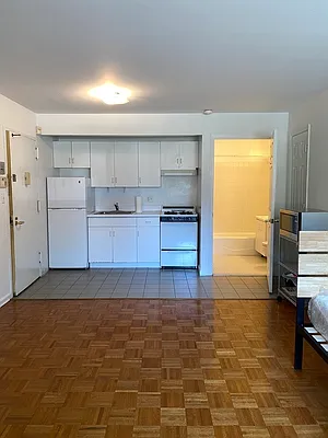 Rented by 18 REALTY | media 3