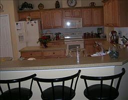 2nd image of 1940 Oswego Dr