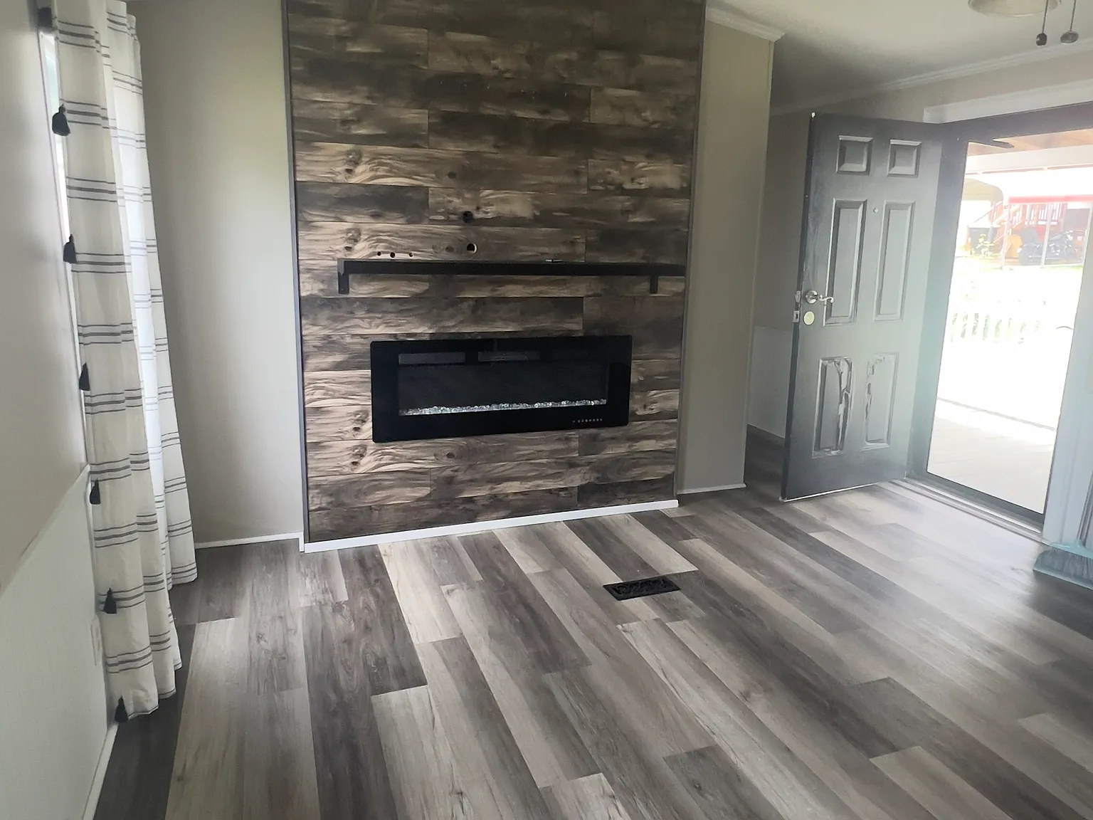 3 bed, 1150 sqft, $1,200 — Photo 2