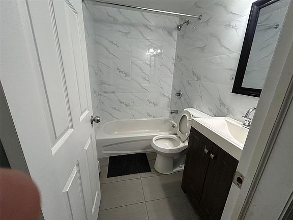 5th image of 106-19 154th St #1
