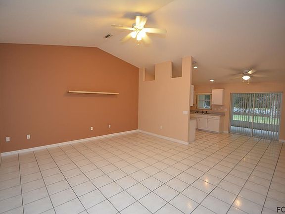 4th image of 7 Crabtree Ct #B