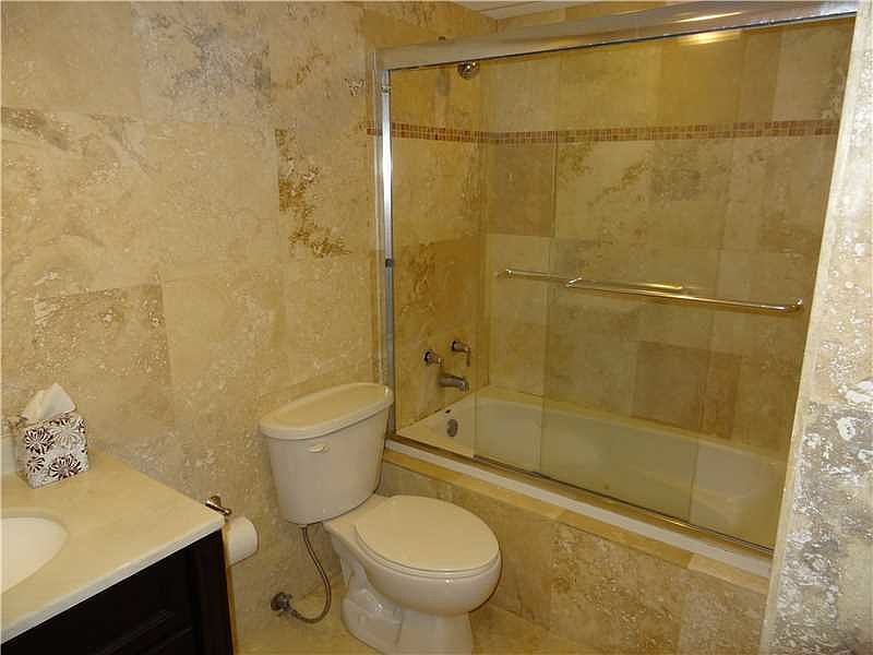 2nd image of 2201 Brickell Ave APT 64