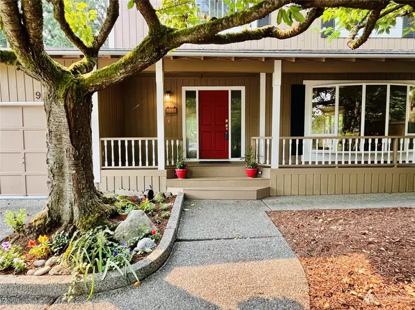 9215 NE 142nd Court, Kirkland, WA 98034