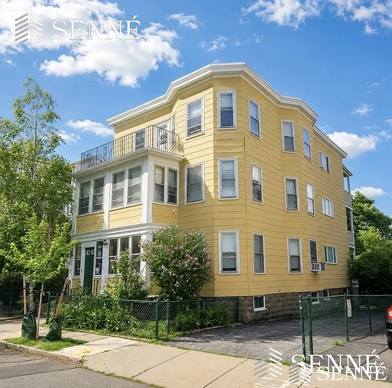 2 bed, 1.0 bath, 1100 sqft, $3,000 — Photo 1