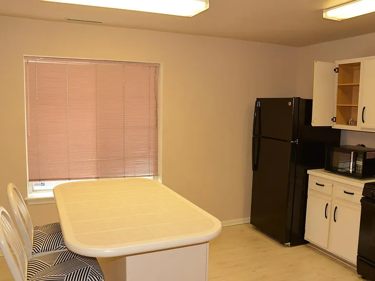 6228 Fremont Dr #TOWNHOME — Photo 3