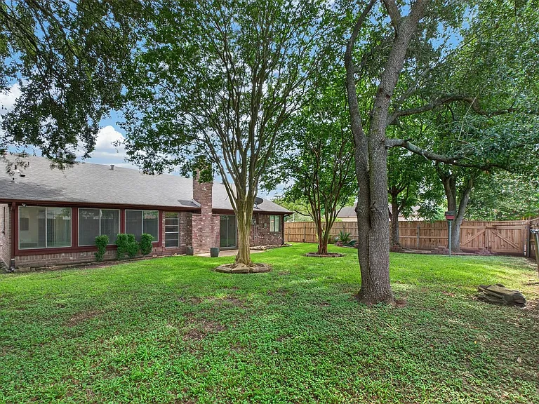 14338 Royal Hill Dr — Photo 4