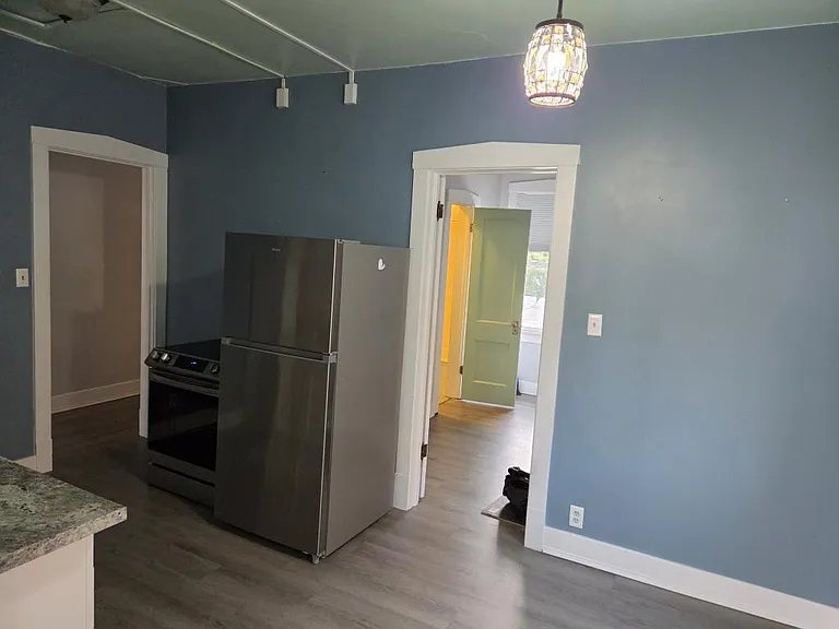814 Washington St #3 — Photo 6