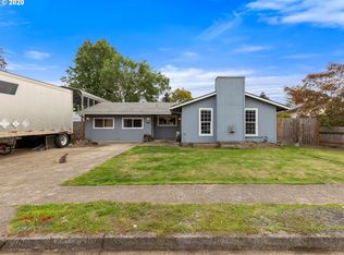 3006 E Middlebrook Dr, Newberg, OR 97132