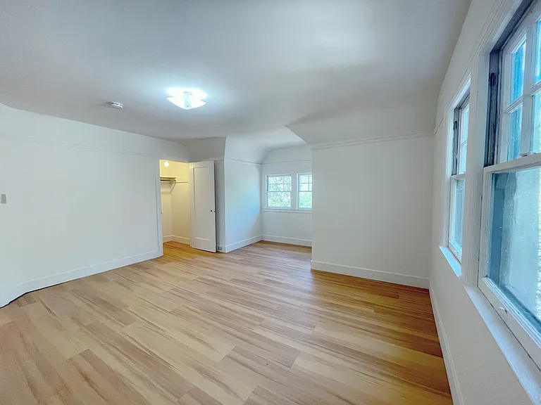 2351 Ramona St — Photo 26