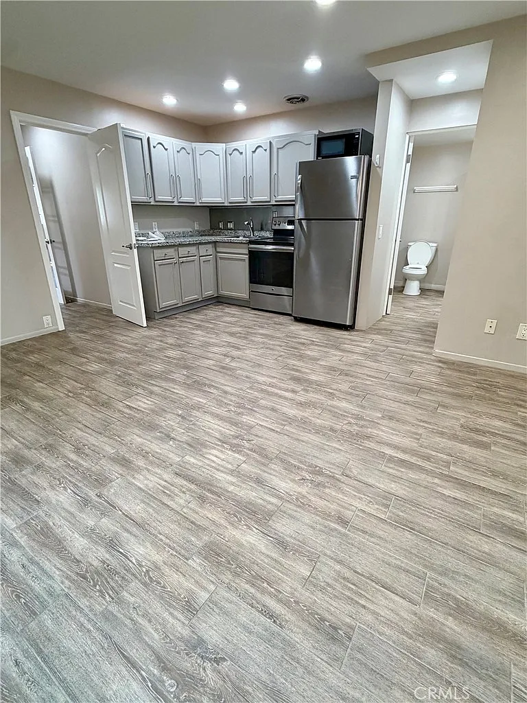 1 bed, 600 sqft, $3,500 — Photo 2
