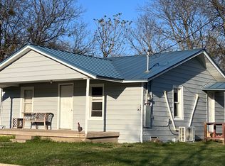 602 N Rusk St, Weatherford, TX 76086