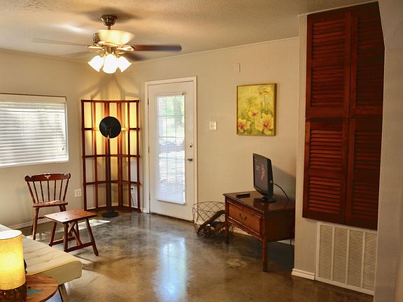 3rd image of 13101 S Fm 225