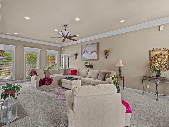 5th image of 41 Shadow Creek Cir